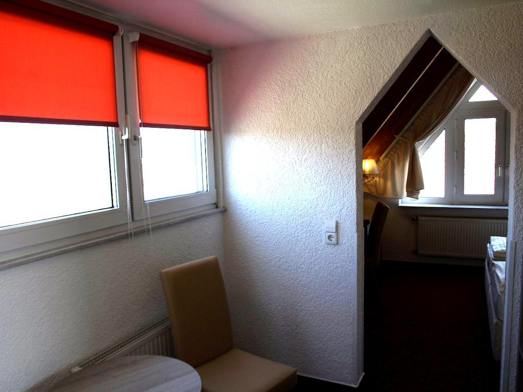 Airport Hotel Filder Post Stuttgart Eksteriør bilde